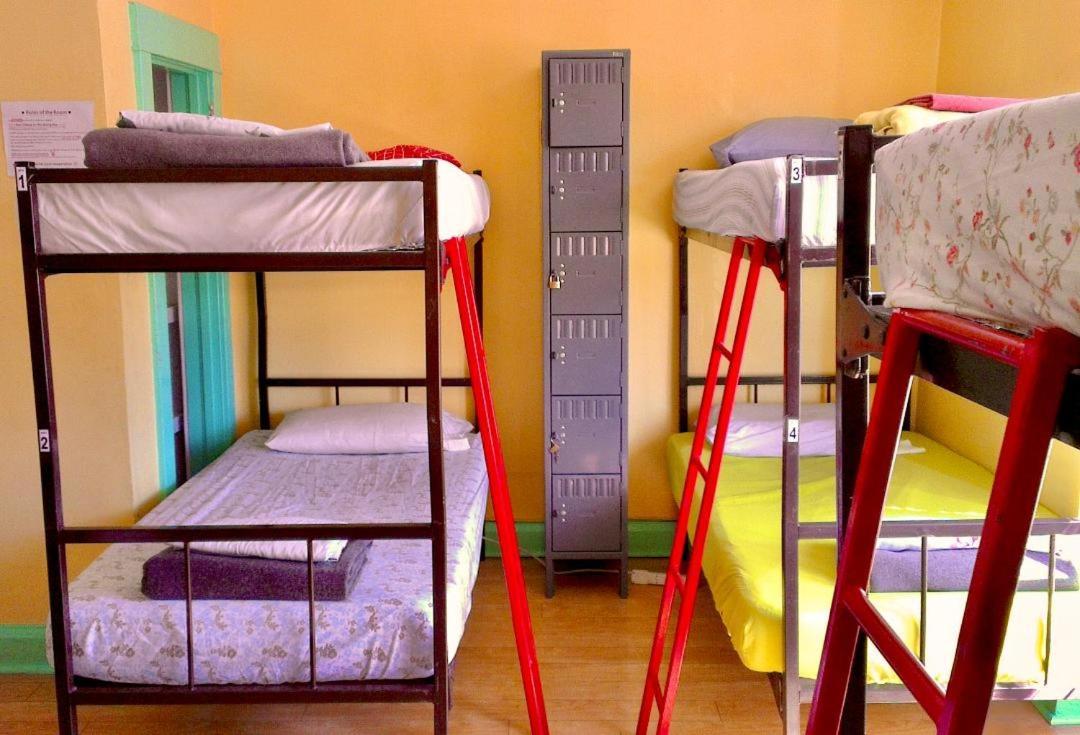The Only Backpacker'S Inn (Adults Only) Торонто Экстерьер фото