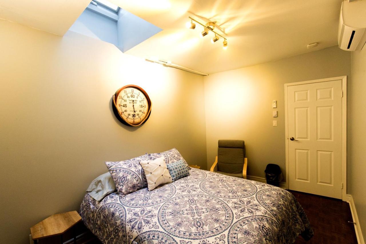 The Only Backpacker'S Inn (Adults Only) Торонто Экстерьер фото